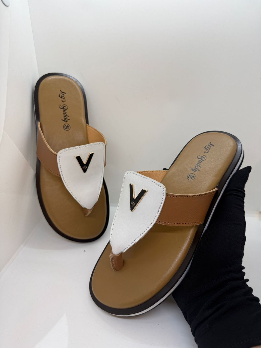 LegsImg13 Crafted Handmade Leather Sandal (S101) - Image 1